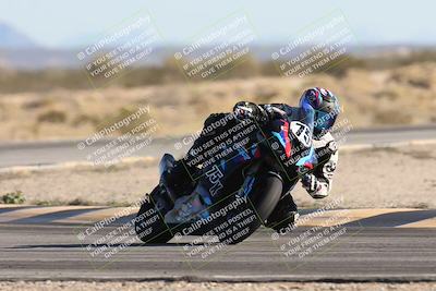 media/Dec-07-2025-CVMA (Sun) [[3e7d2de5dc]]/Race 10-Formula 40 Open/